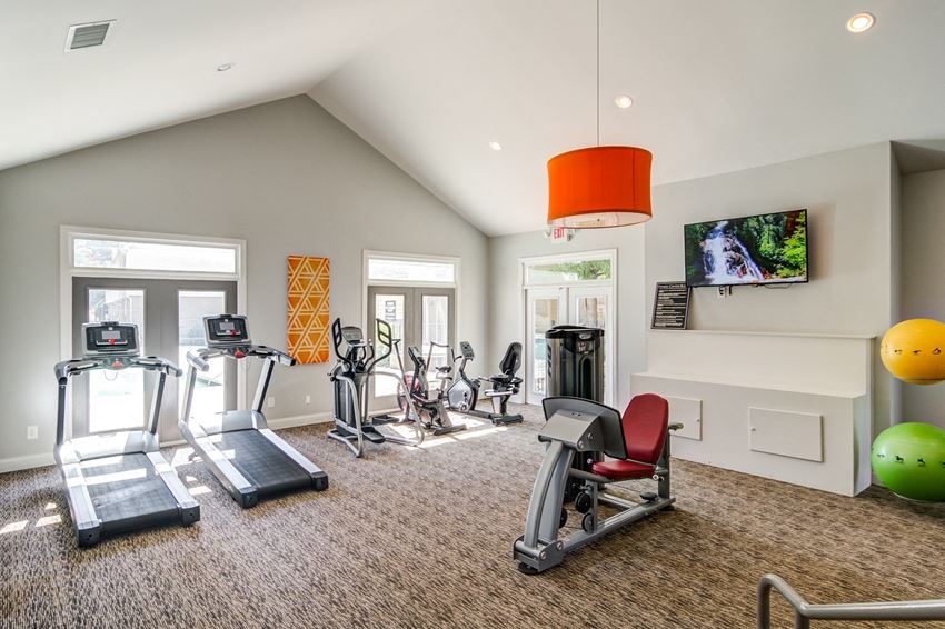 Dunwoody Glen Apartments, 6750 Peachtree Industrial Boulevard, Atlanta